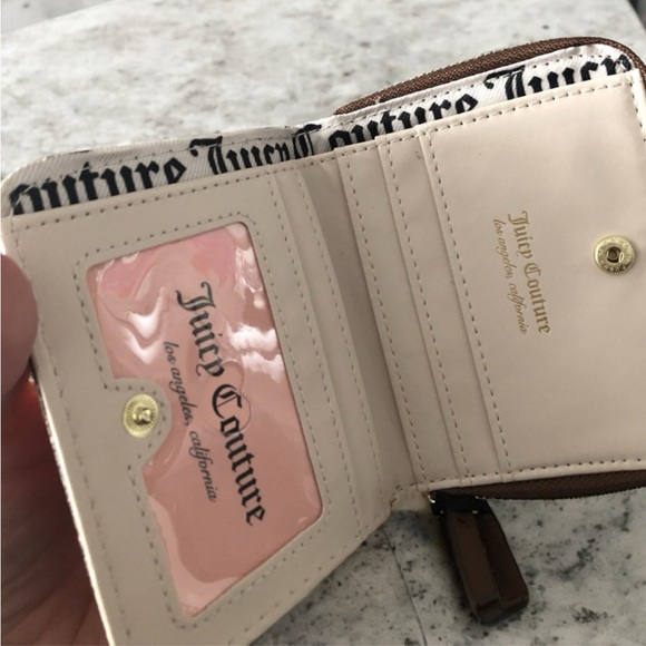 Juicy Couture Valentines Zip Around Wallet - Picture 3 of 4